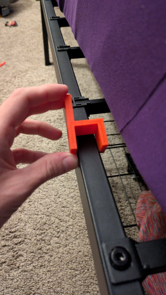 Captain Daddy mattress holder